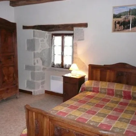 Saint-gerons, 4 Pieces, 6 Personnes - Fr-1-742-43 Holiday home