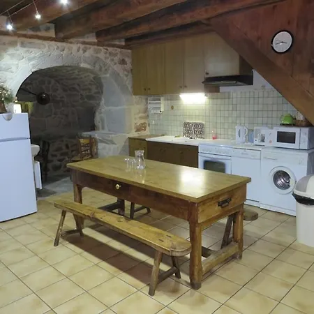 Holiday home Saint-gerons, 4 Pieces, 6 Personnes - Fr-1-742-43 Saint-Gerons